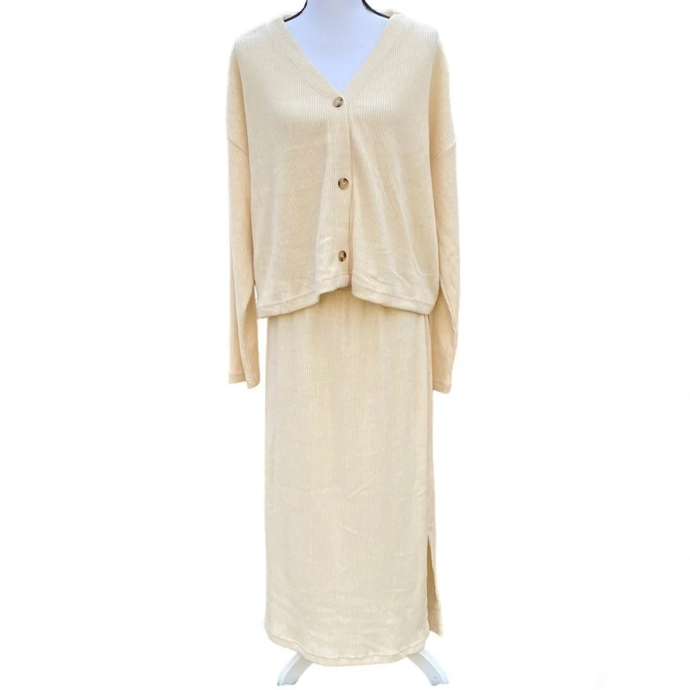 Time and Tru Women’s Cardigan and Skirt 2PC Set Size 20 XXL - Picture 3 of 8